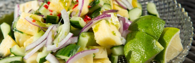 kokenmetroos-tropische-salade-munt-komkommer-ananas-peper